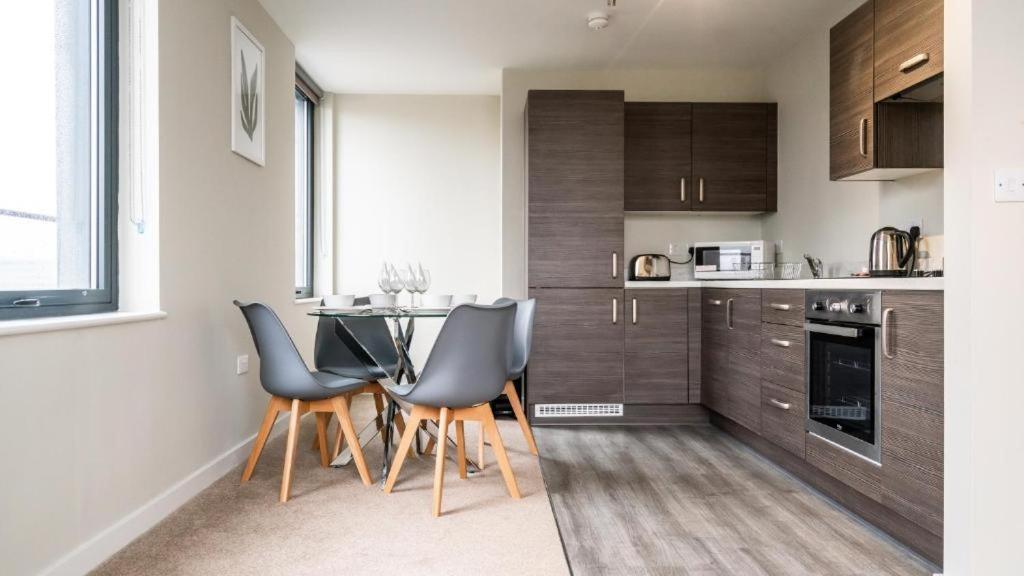 Adelphi Wharf Luxury Apartments Manchester Bagian luar foto